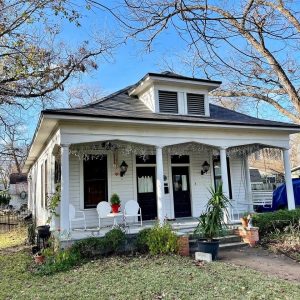 Balcones Roofing & RemodelingF-Wave Revia American Blends in Charcoal Blend & Full exterior paint & Mette Black Half-Round Gutters - Austin, Texas