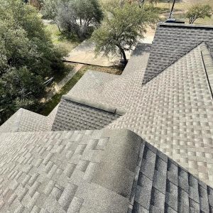 Balcones Roofing & RemodelingGAF Timberline HDZ in Weathered Wood with Timbertex ridge cap - Georgetown, Texas