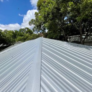 Balcones Roofing & Remodeling24-Gauge 1" Standing-Seam Metal Roofing in Sheffield Galvalume - Austin, Texas